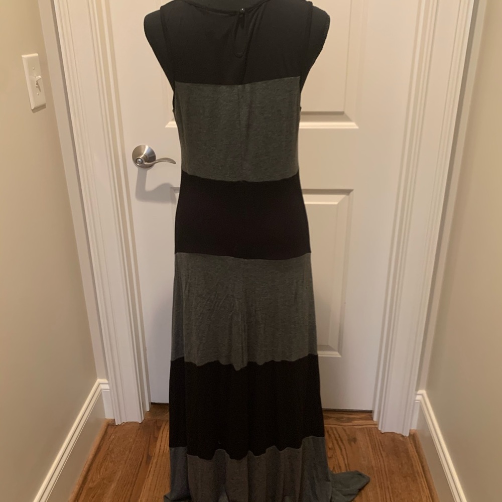 Maxi dress so cute and comfortable. - Picture 3 of 4